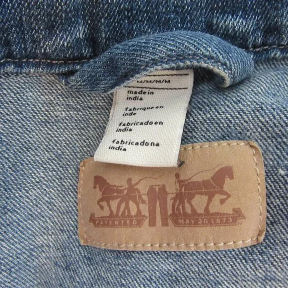 Levi's Blue Trucker Jean Jacket Size Medium - Picture 5 of 7